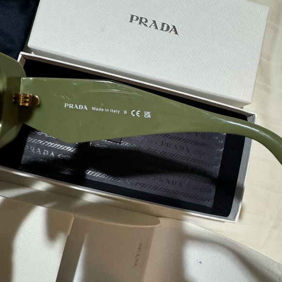 “Prada” - Rectangular Sunglasses - Picture 4 of 6